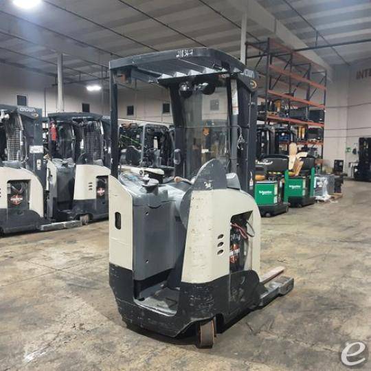 2016 Crown RR5725-45