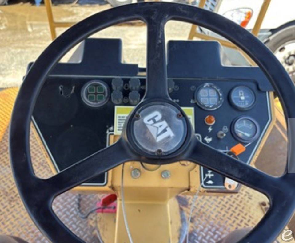 2001 Cat CB-634C