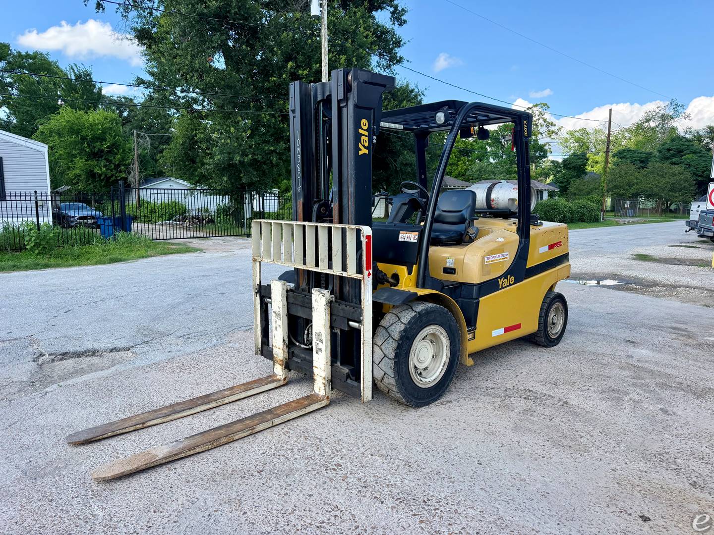 2013 Yale GLP100VX
