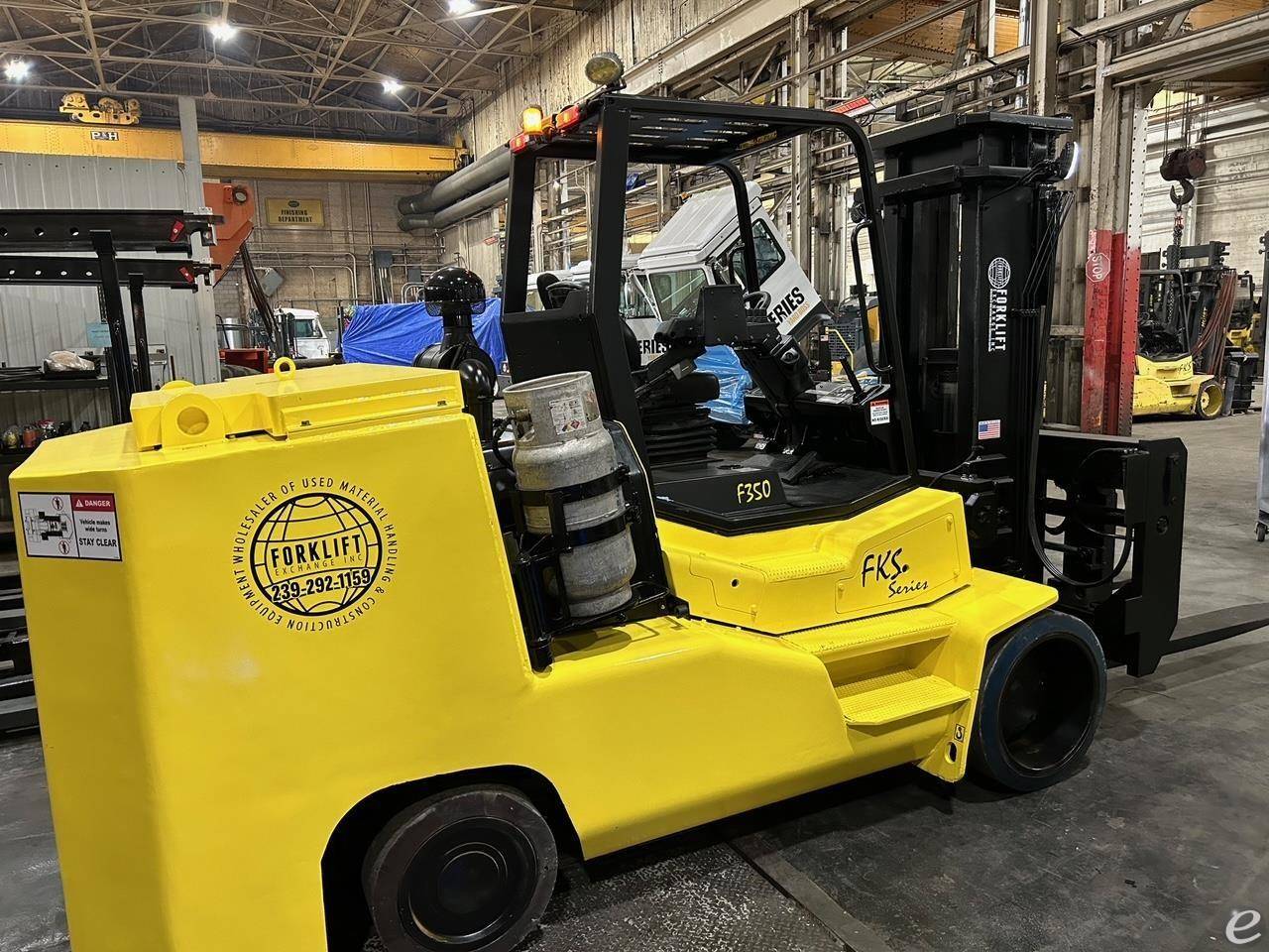 2013 Hoist Liftruck F350