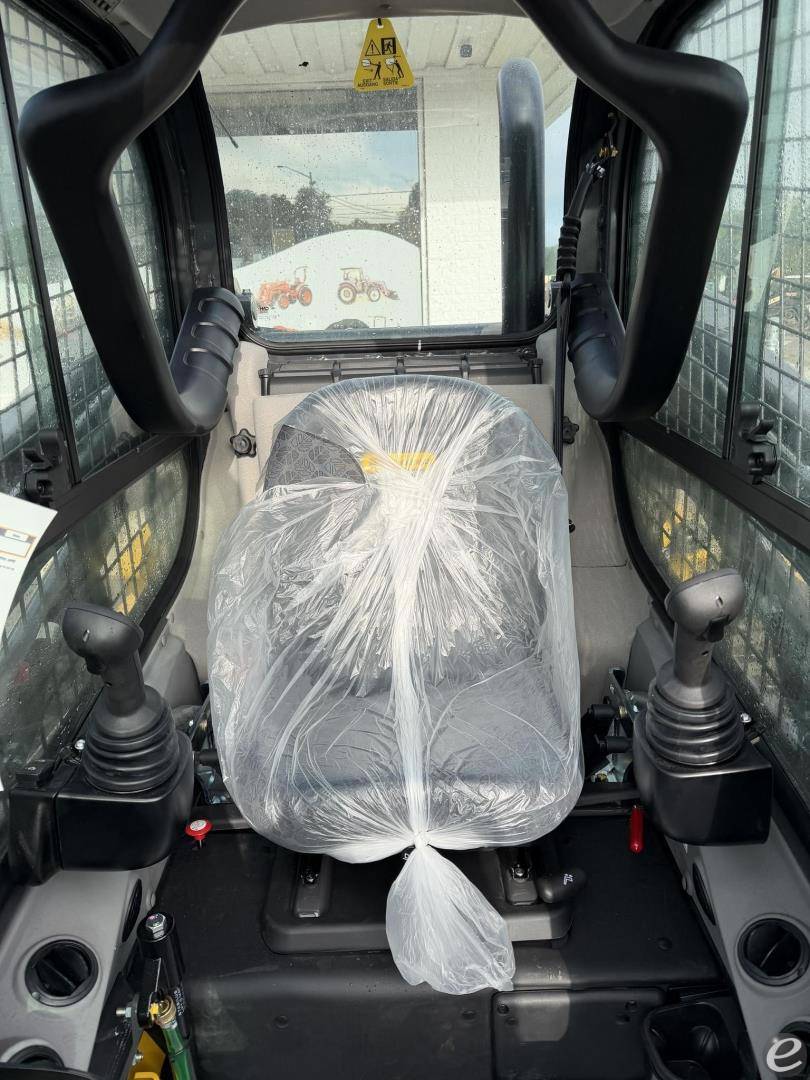 2026 New Holland C330