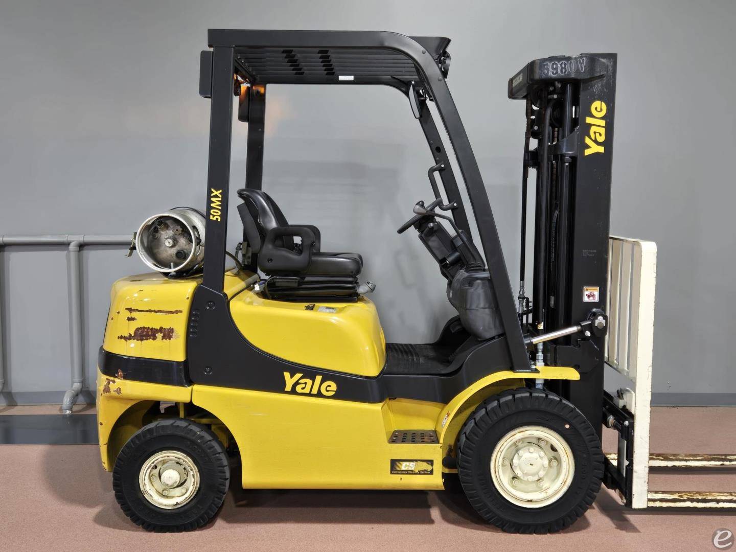 2021 Yale GLP050VX