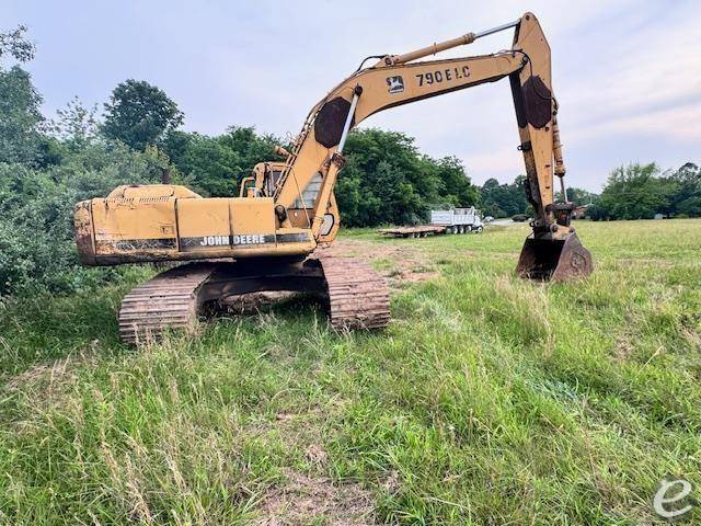 1994 John Deere 790E LC