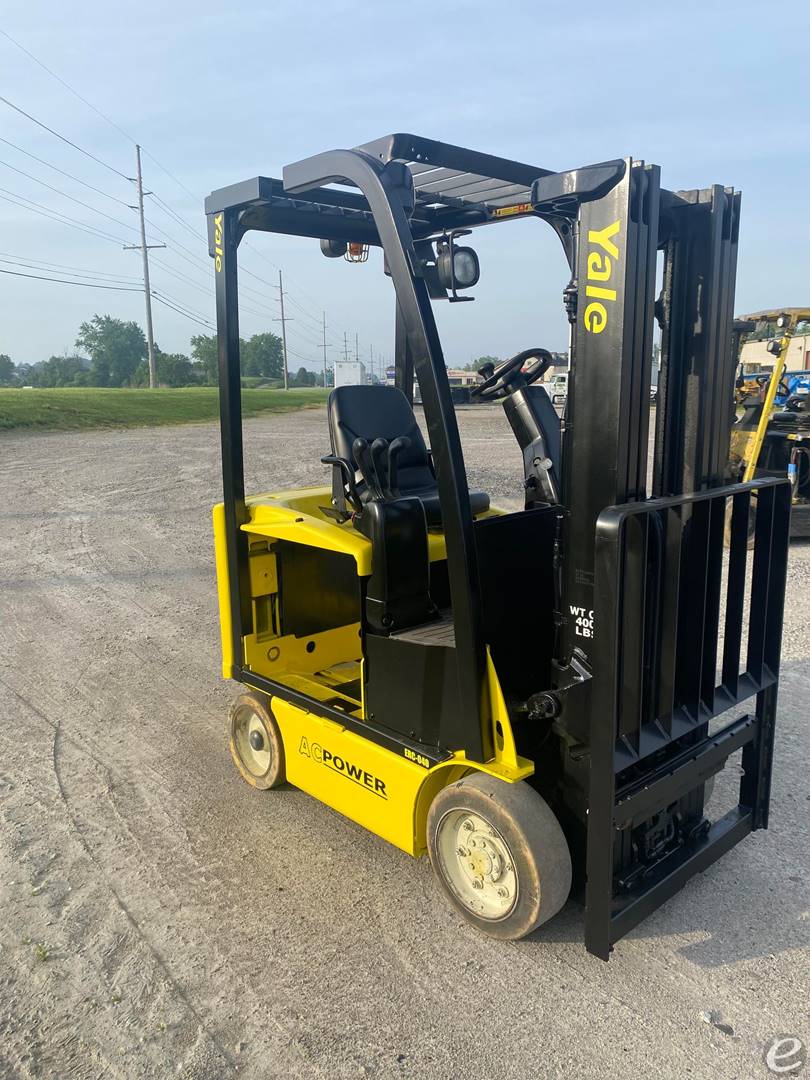 2017 Yale ERC-040VAN