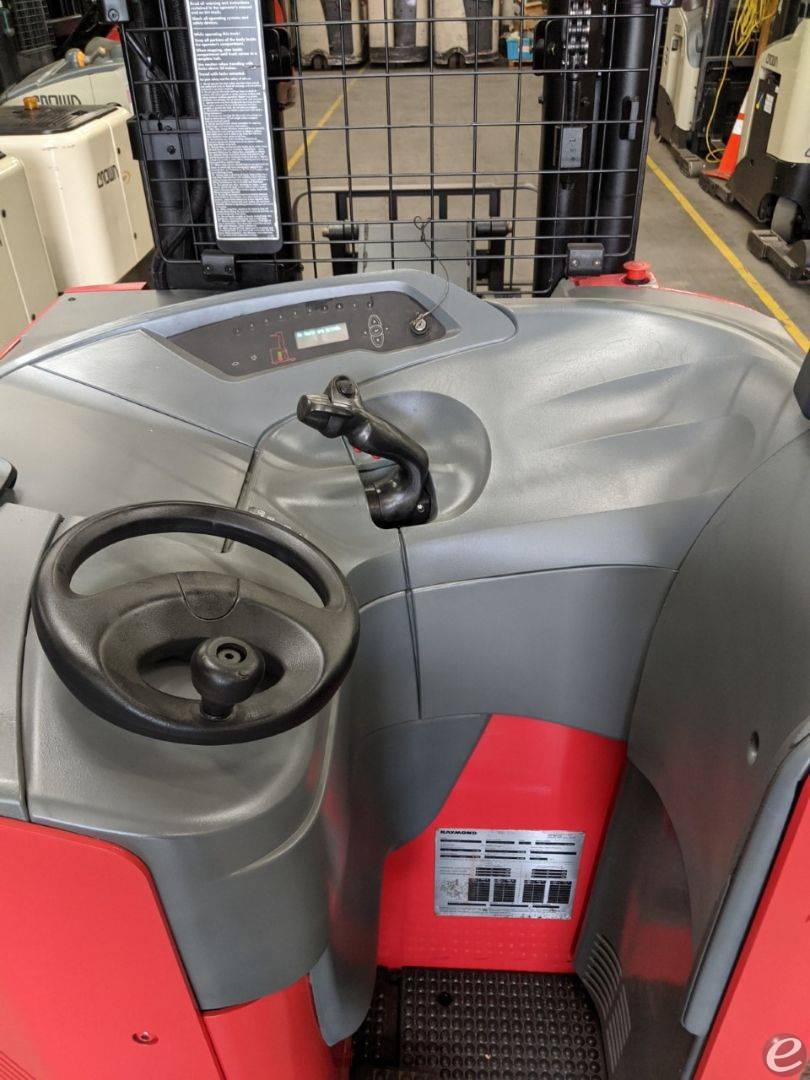 2009 Raymond 740 DR32TT