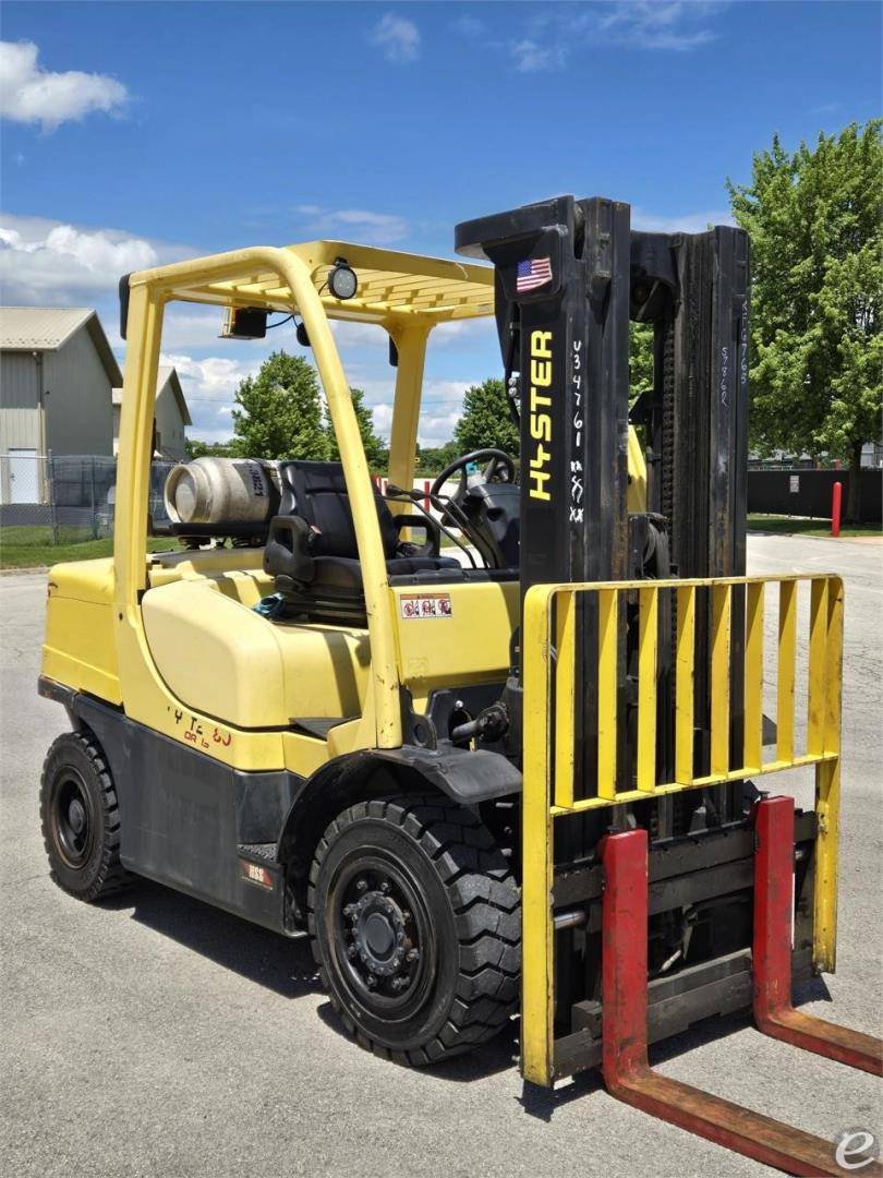 2017 Hyster H80FT LP Gas Forklift - 123Forklift