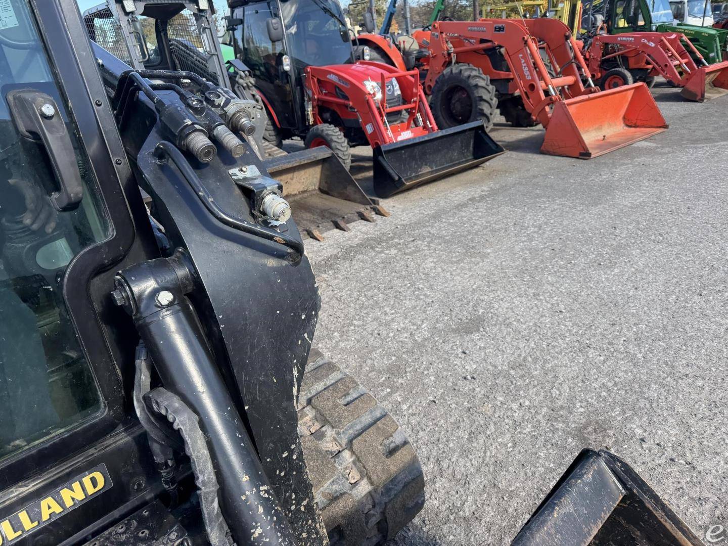 2019 New Holland C232