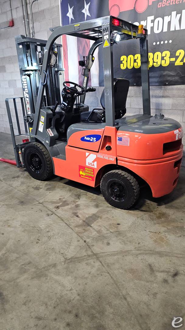 2022 Tailift FD25