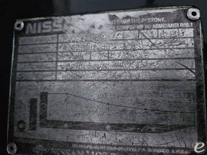 2002 Nissan                        ...