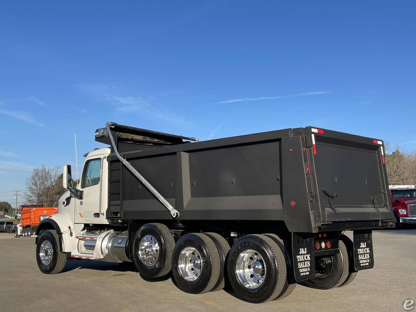 2020 Peterbilt 567