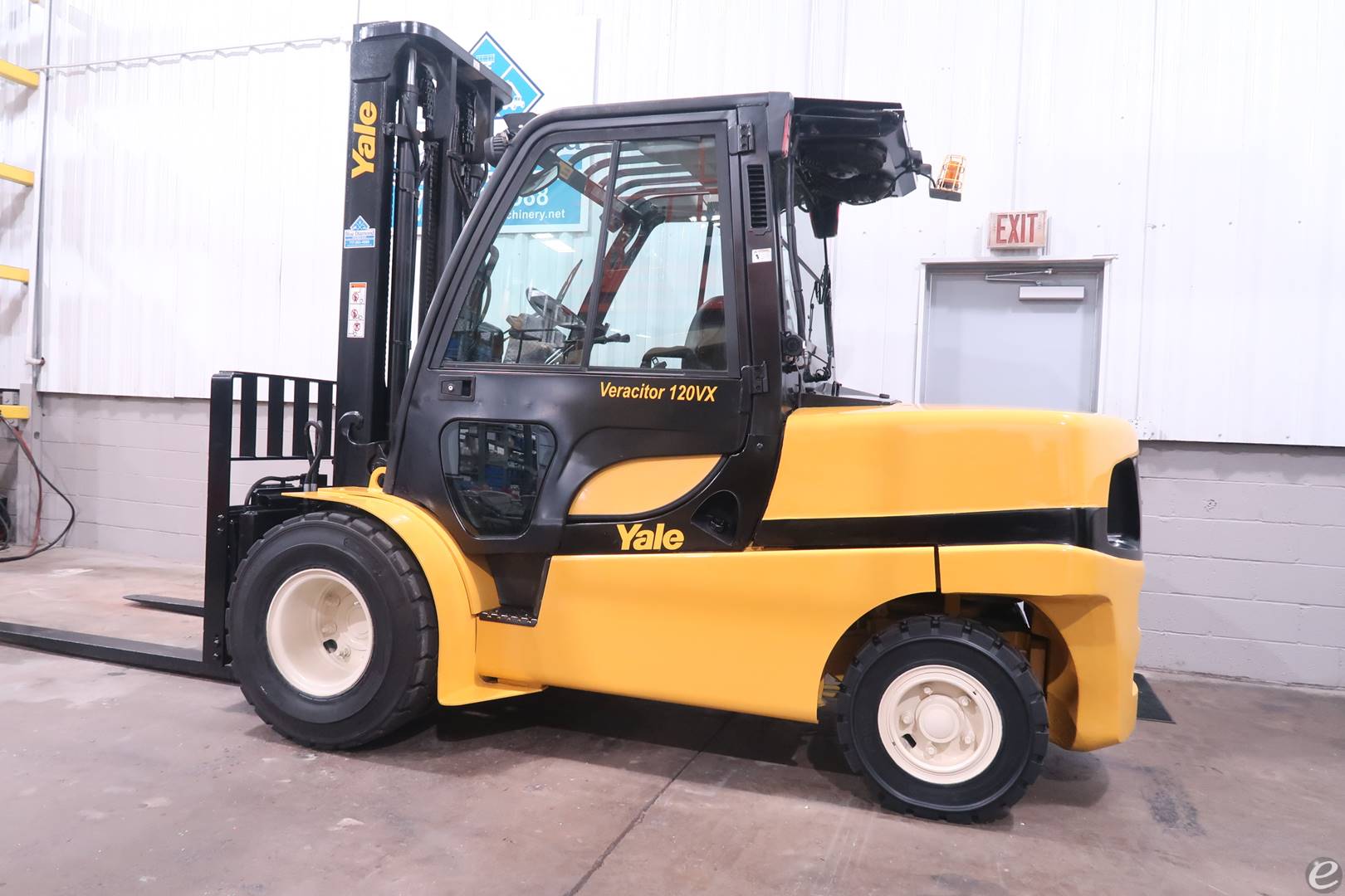 2012 Yale GDP120VX