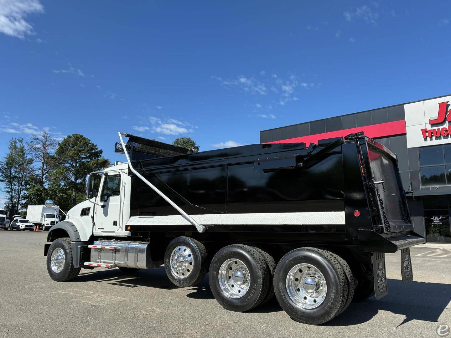 2020 Mack GRANITE 64FR