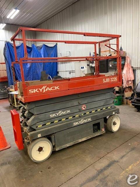 2014 Skyjack SJ-3226 Electric Scissor Lift - 123Forklift