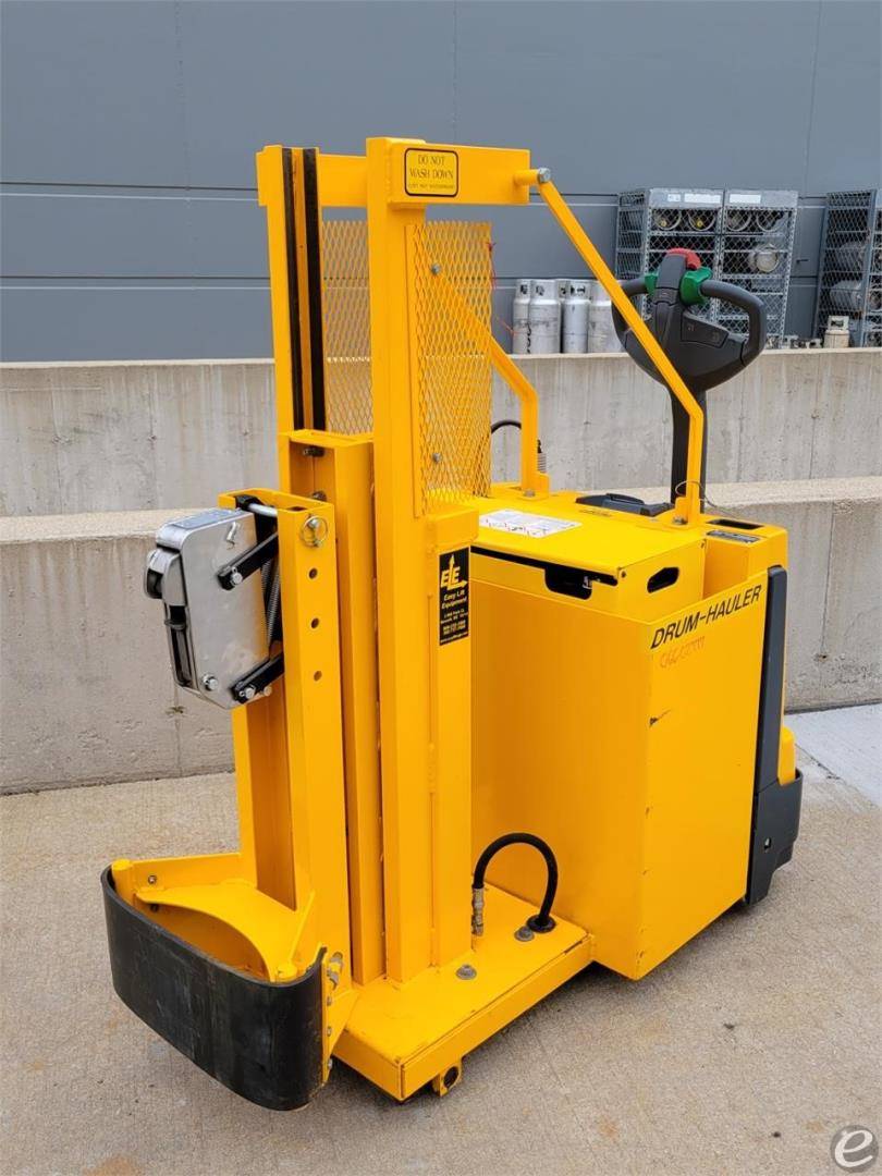2016 Easy Lift DH800