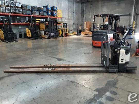 2008 Crown PE4500-80 Electric Forklift - 123Forklift