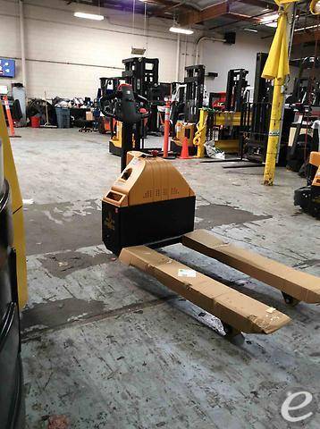 2019 Big Joe E30-27X48