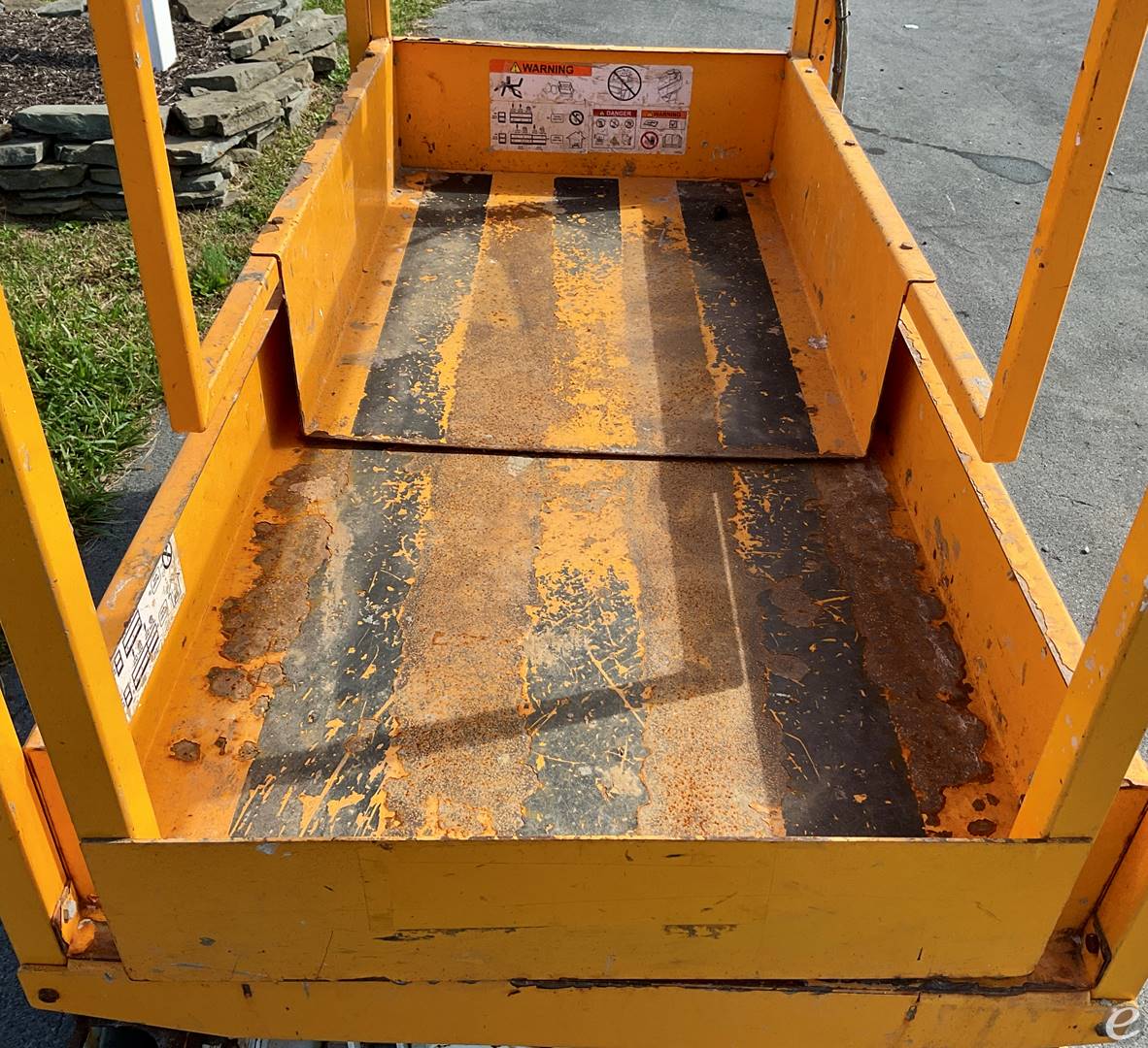 2017 Hy-Brid Lifts HB1230S3