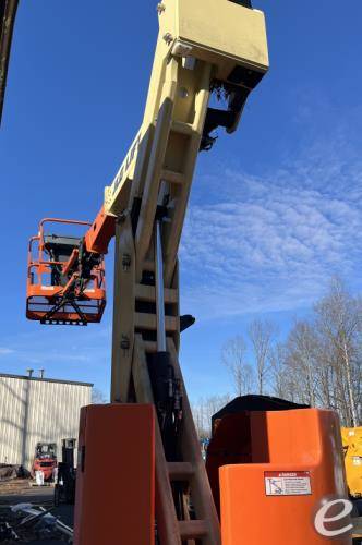 2020 JLG E300AJP