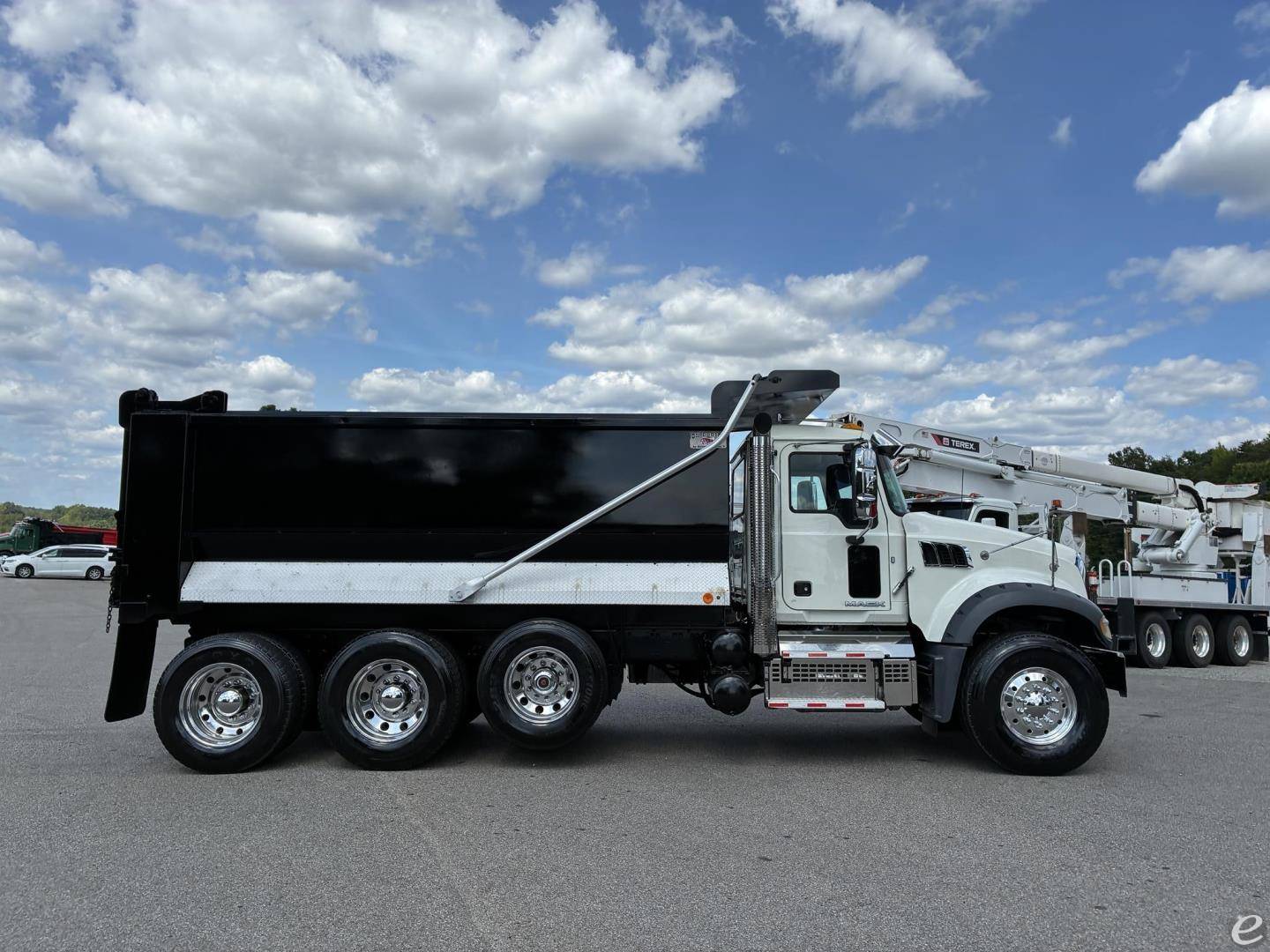 2018 Mack GRANITE GU713
