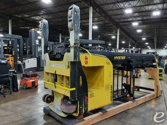2017 Hyster N45ZR2-21.5 Electric Reach Truck - 123Forklift