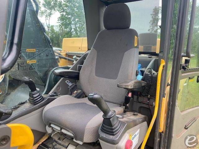 2012 Volvo EC250D LR