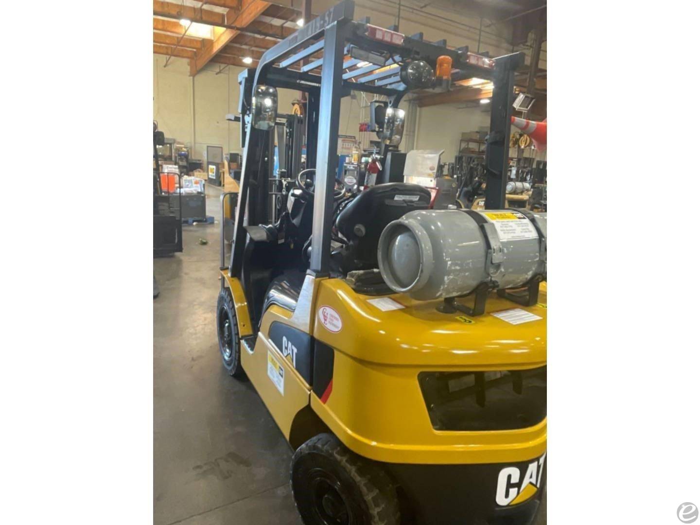 2021 Cat GP25N
