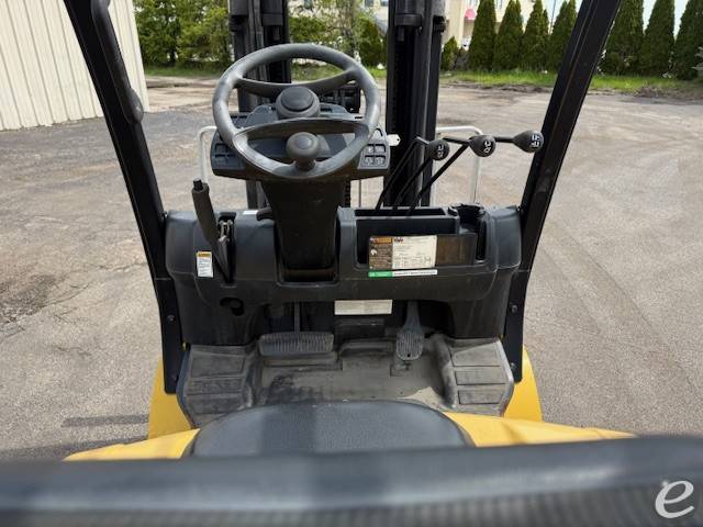 2015 Yale GDP050