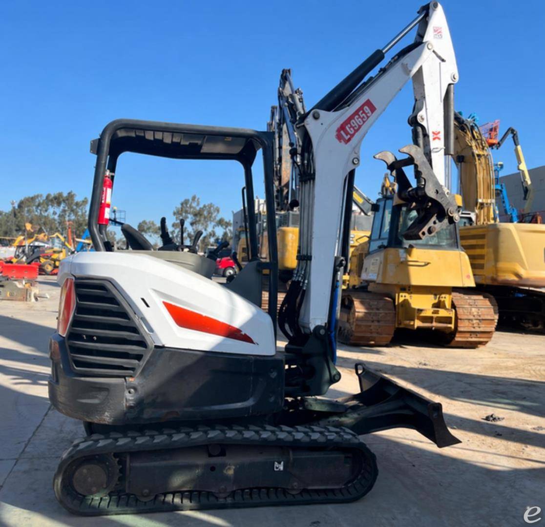 2020 Bobcat E32I
