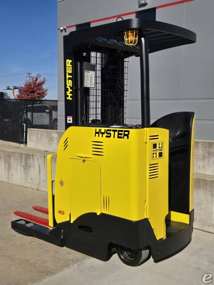 2017 Hyster N40ZR2 Electric Reach Truck - 123Forklift