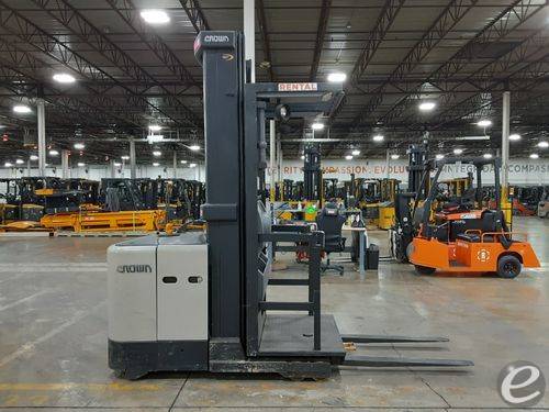 2014 Crown SP3520-30