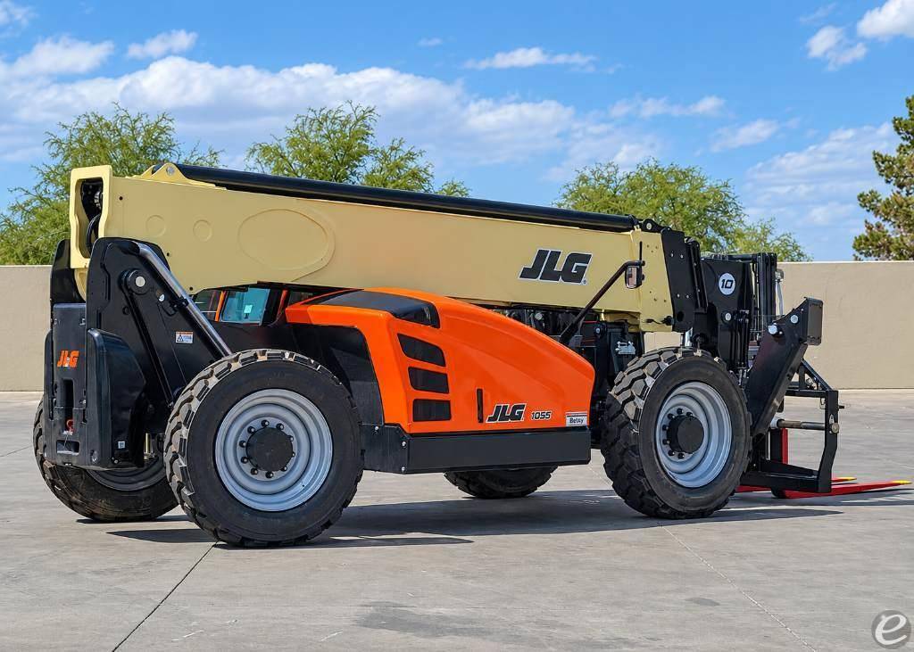 2025 JLG 1055