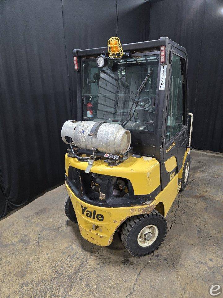 2013 Yale GP040VX