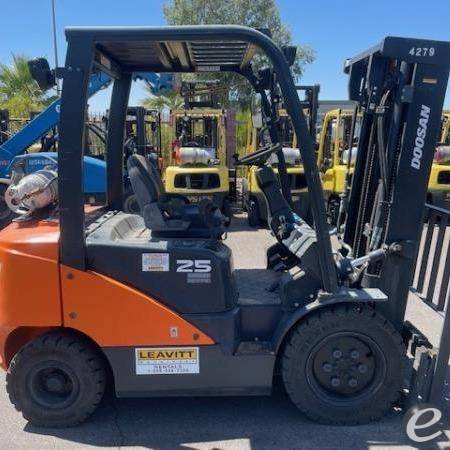 2021 Doosan G25N-7