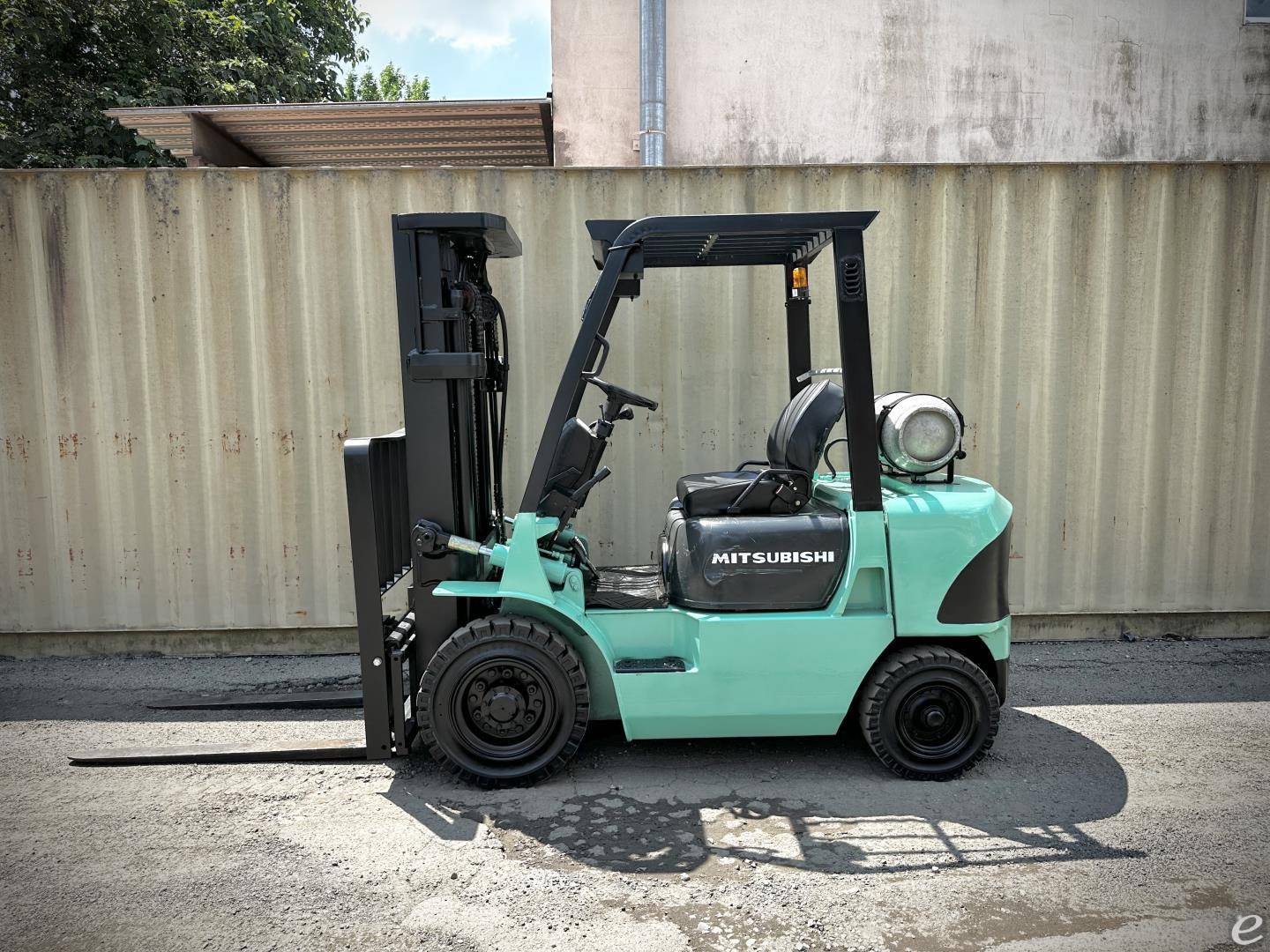 2002 Mitsubishi FG25K