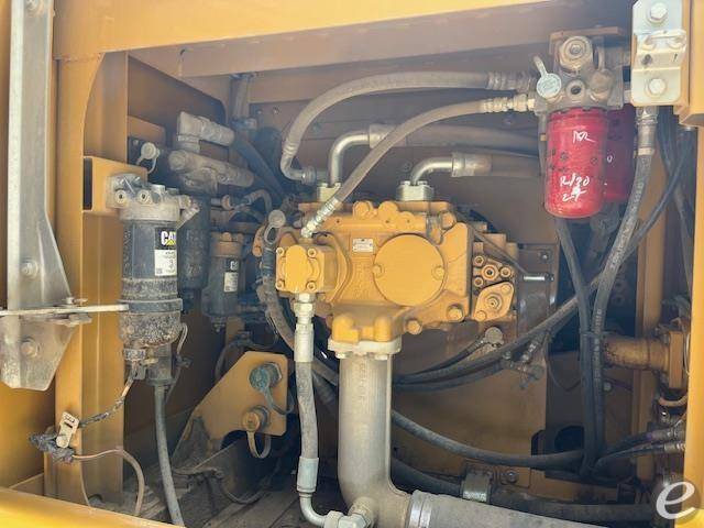 2017 Cat 323FL