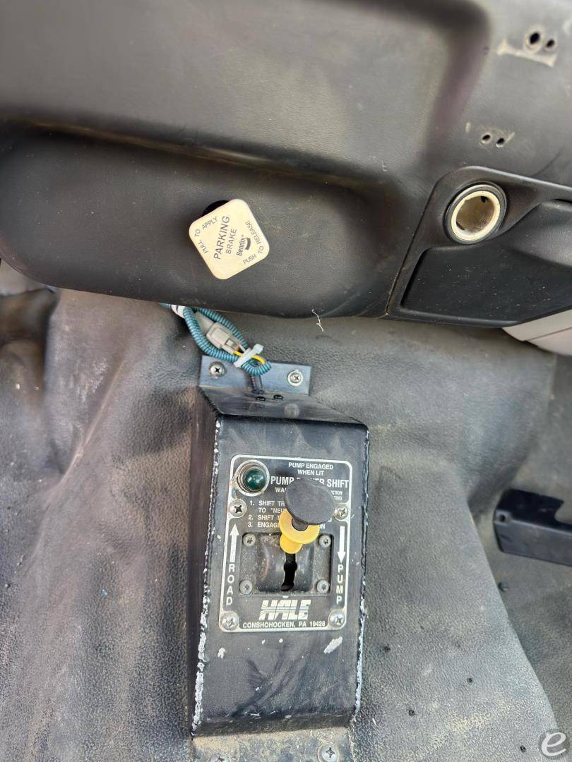 2001 Ford F650 XLT
