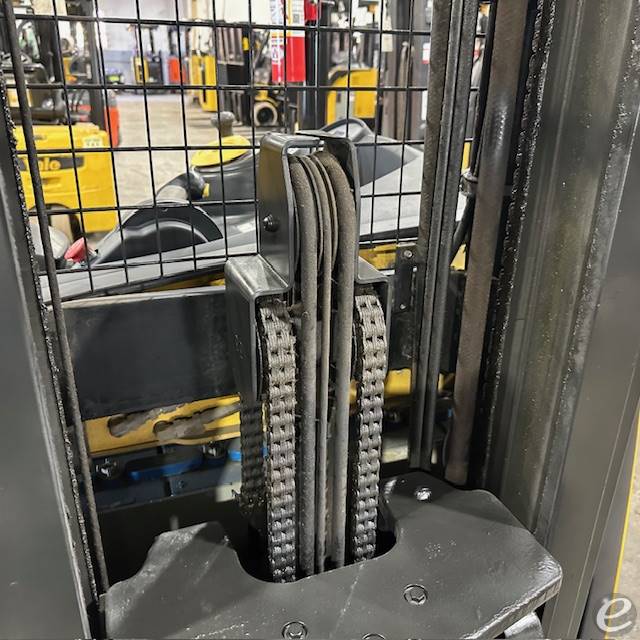 2018 Yale NR045EB