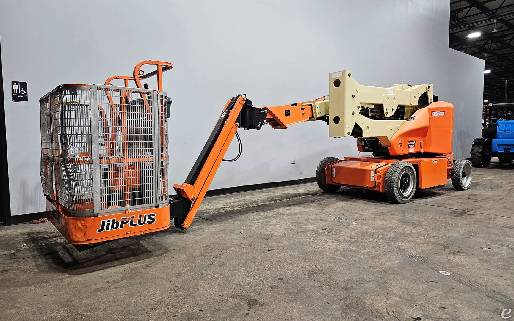 2016 JLG M400AJPN