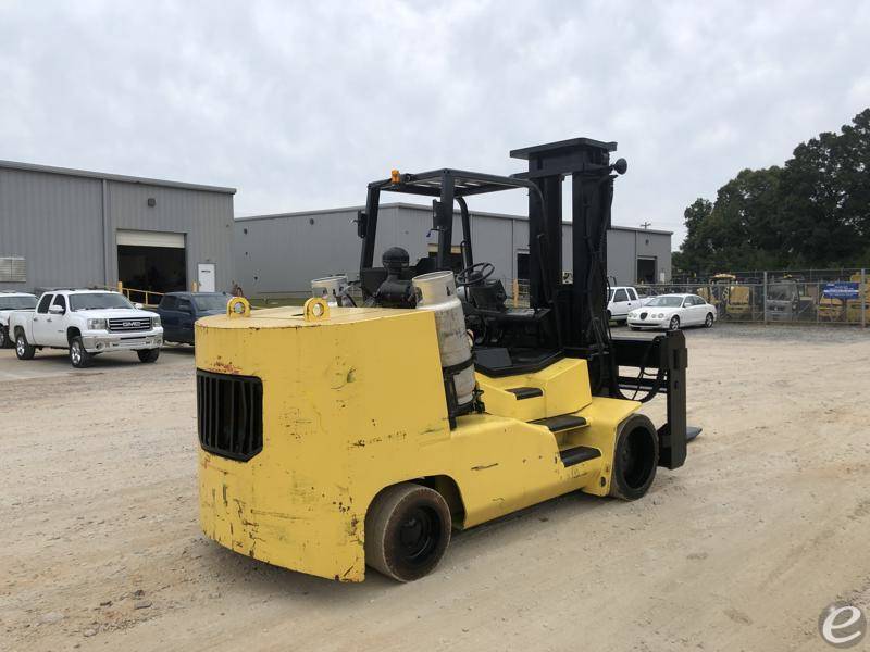 2005 Hoist Liftruck F400 @ 30