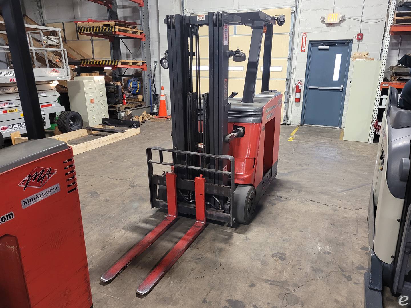 2009 Raymond 420-C40-TT Electric Forklift - 123Forklift