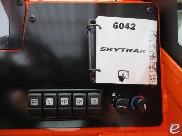 2023 Skytrak 6042
