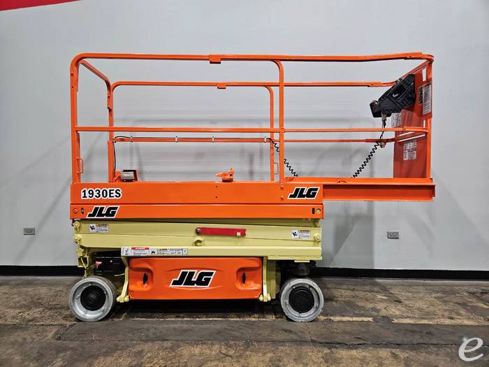 2019 JLG 1930ES