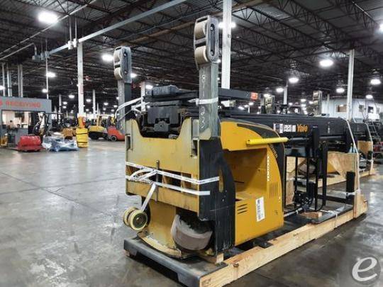 2015 Yale NR045 Electric Reach Truck - 123Forklift