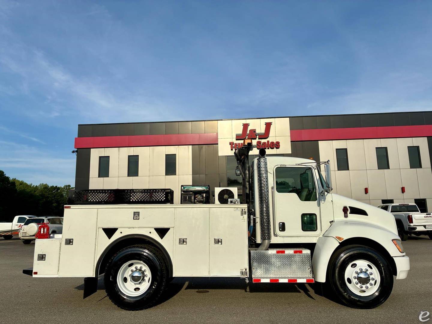 2010 Kenworth T370