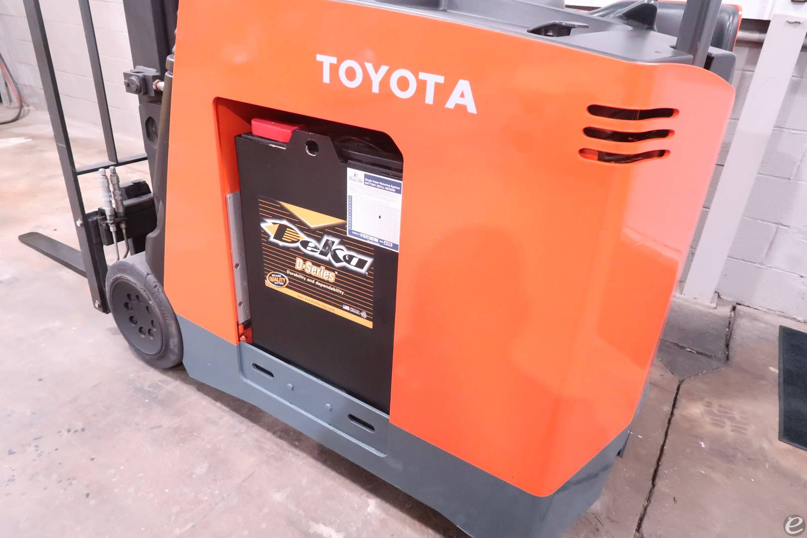 2012 Toyota 7BNCU20
