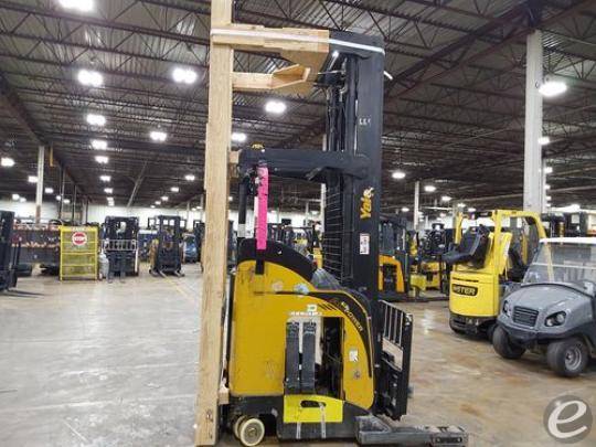 2015 Yale NR045 Electric Reach Truc...