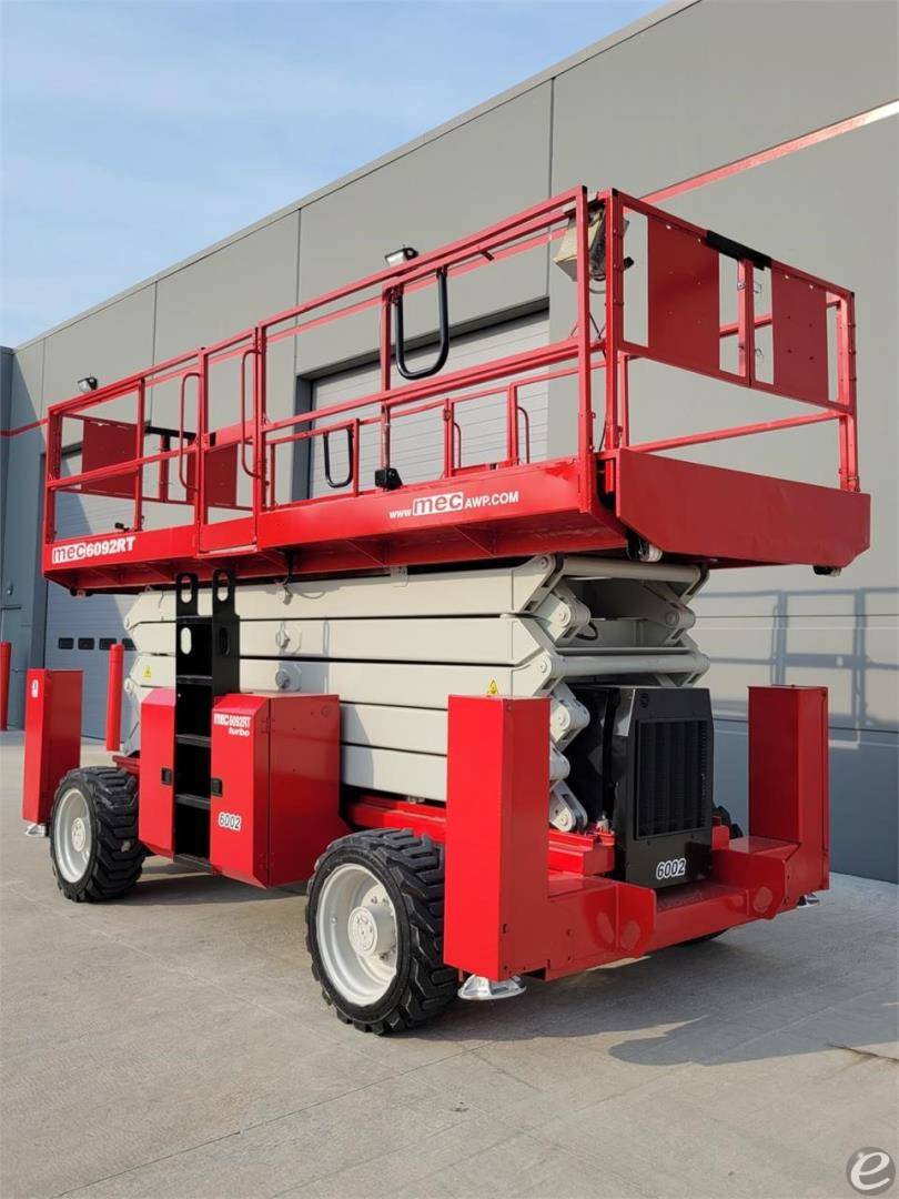 2016 MEC 6092RT