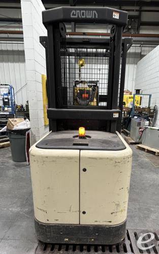 2002 Crown SP3010-30