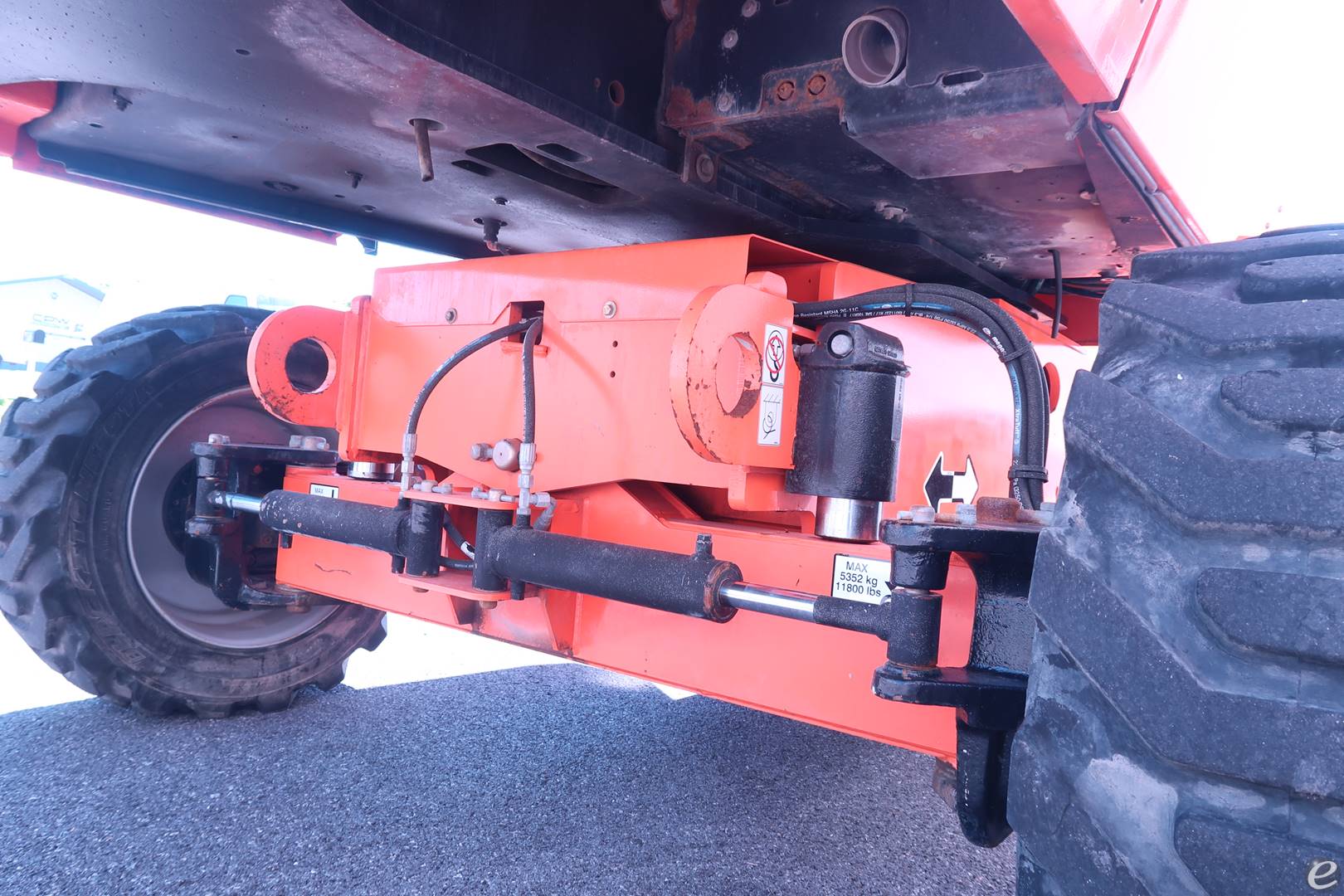 2014 JLG 600S