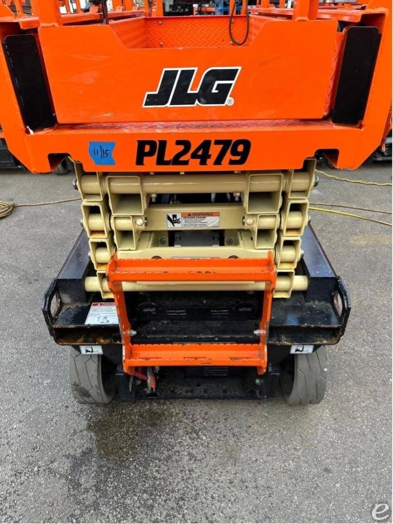 2022 JLG AE1932